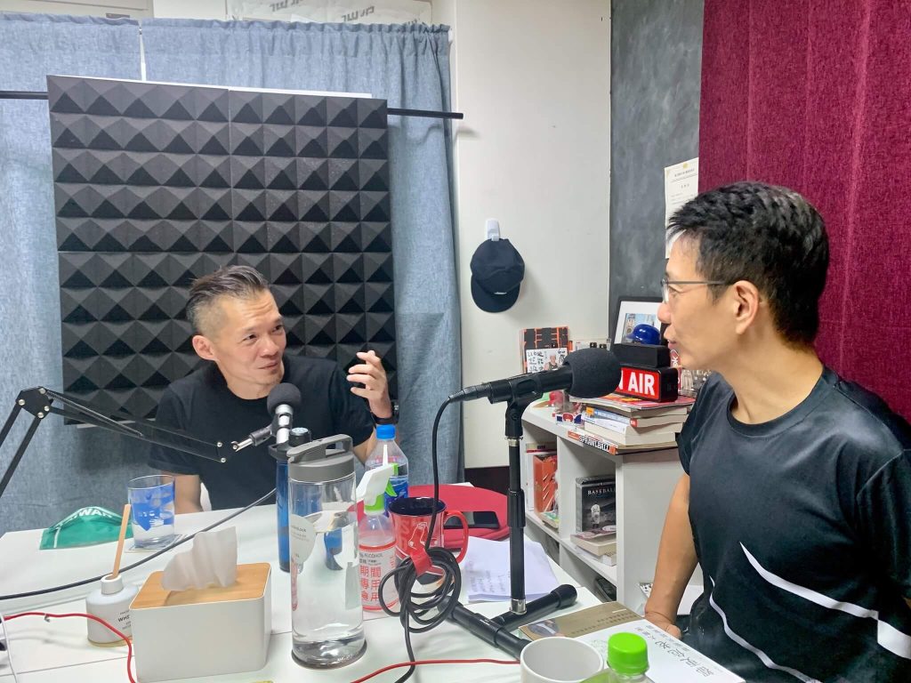 鐵人董事長|近期PODCAST專訪,與您一起探討全台老舊住宅問題 2 ▍耕建築 / PODCAST跑步不要聽 - 節目預告 11/03(三)08:00 【跑步不要聽 X 黃張維】PODCAST專訪